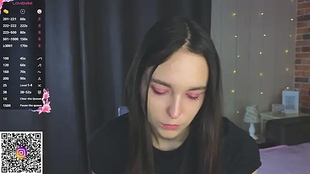 SoftieDream online show from 11-29-25, 06:27