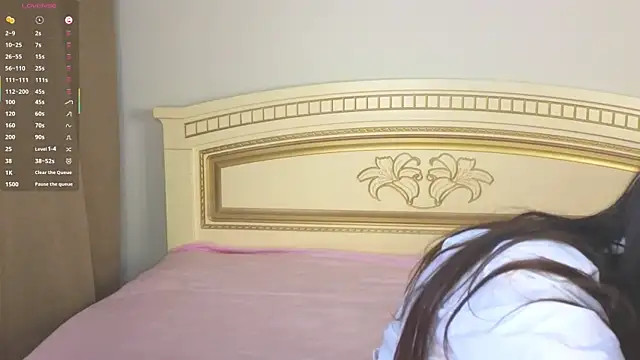 SoftieDream online show from 12-15-25, 06:17