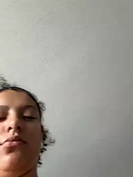 Snapshot of allybluee777 chatting on 01-06-26, 05:05 allybluee777 online show from 01-06-26, 05:05