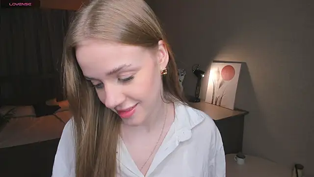 OdellaFrake online show from 11-27-25, 07:27