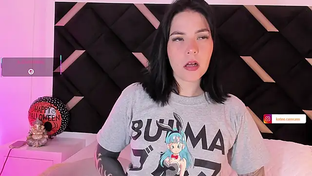 kate cass online show from 10-22-25, 03:40