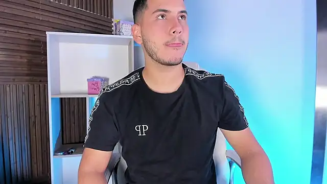 Axel grey  online show from 10-24-25, 12:12