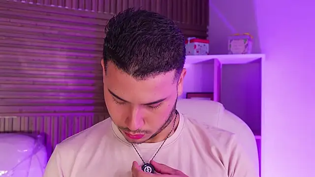 Axel grey  online show from 12-03-25, 12:25