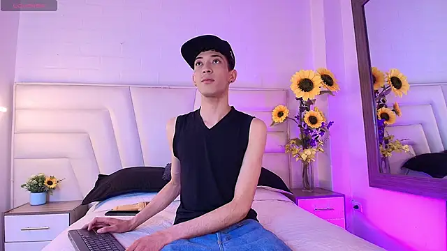 Ashton Myers online show from 10-01-25, 08:37