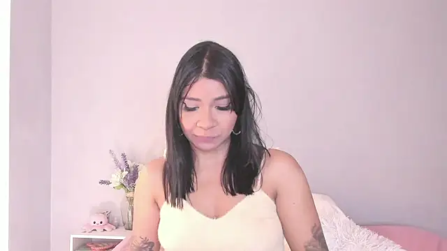 Laura-angeel online show from 02-09-26, 05:28