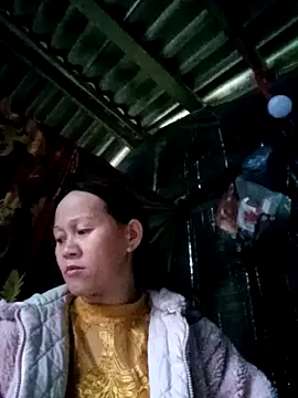 Snapshot of MaiHoa69 chatting on 11-12-25, 02:12 MaiHoa69 online show from 11-12-25, 02:12