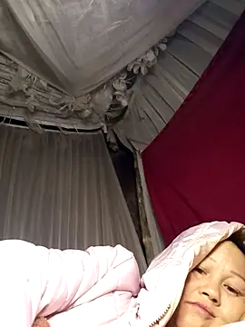 Snapshot of MaiHoa69 chatting on 11-17-25, 07:52 MaiHoa69 online show from 11-17-25, 07:52