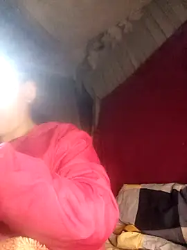 Snapshot of MaiHoa69 chatting on 12-15-25, 11:58 MaiHoa69 online show from 12-15-25, 11:58