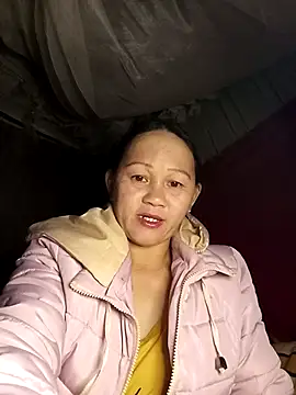 Snapshot of MaiHoa69 chatting on 12-21-25, 12:34 MaiHoa69 online show from 12-21-25, 12:34