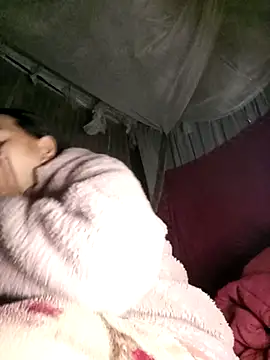 Snapshot of MaiHoa69 chatting on 01-12-26, 05:40 MaiHoa69 online show from 01-12-26, 05:40