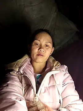 Snapshot of MaiHoa69 chatting on 02-07-26, 09:57 MaiHoa69 online show from 02-07-26, 09:57