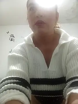 AddyStuart  online show from 11-18-25, 03:56