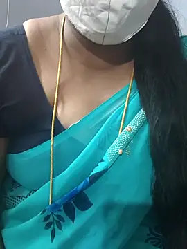 Snapshot of TAMIL_ELAKKIYA chatting on 11-26-25, 04:41 TAMIL ELAKKIYA online show from 11-26-25, 04:41