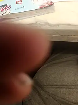 hotboy43339 online show from 12-15-25, 09:13