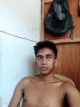 Snapshot of charlie0728 chatting on 10-03-25, 01:13 charlie0728 online show from 10-03-25, 01:13