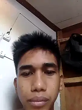 Snapshot of charlie0728 chatting on 10-03-25, 11:24 charlie0728 online show from 10-03-25, 11:24