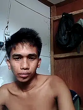 Snapshot of charlie0728 chatting on 10-16-25, 02:45 charlie0728 online show from 10-16-25, 02:45