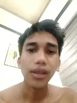 Snapshot of charlie0728 chatting on 10-29-25, 01:19 charlie0728 online show from 10-29-25, 01:19