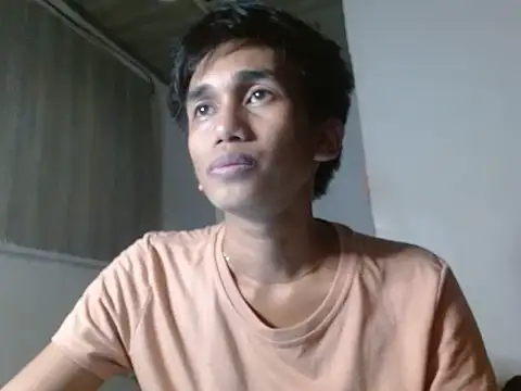 Snapshot of charlie0728 chatting on 11-20-25, 07:24 charlie0728 online show from 11-20-25, 07:24