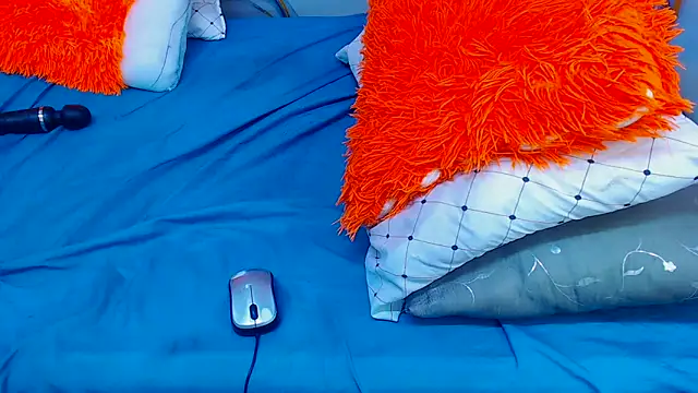 SEXYELLOWALICE online show from 02-15-26, 02:19