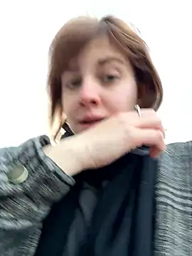 Only April online show from 11-14-25, 11:31