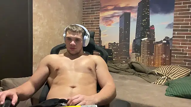 MusclePhantom online show from 10-28-25, 10:12