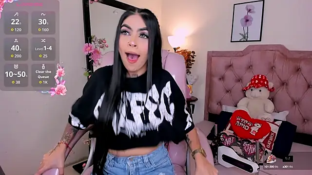 Snapshot of HannaColleman chatting on 09-27-25, 08:25 HannaColleman online show from 09-27-25, 08:25