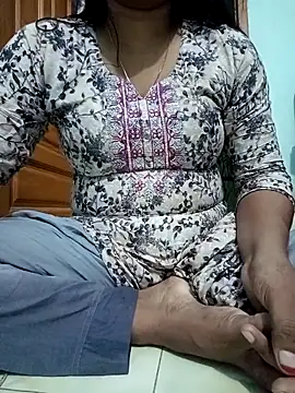 Snapshot of Rina-2 chatting on 09-23-25, 01:47 Rina-2 online show from 09-23-25, 01:47