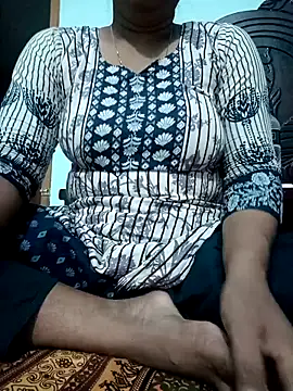 Snapshot of Rina-2 chatting on 10-08-25, 01:09 Rina-2 online show from 10-08-25, 01:09