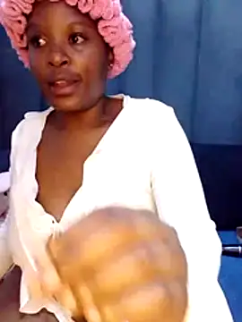 MrsMxx25 online show from 10-23-25, 08:40