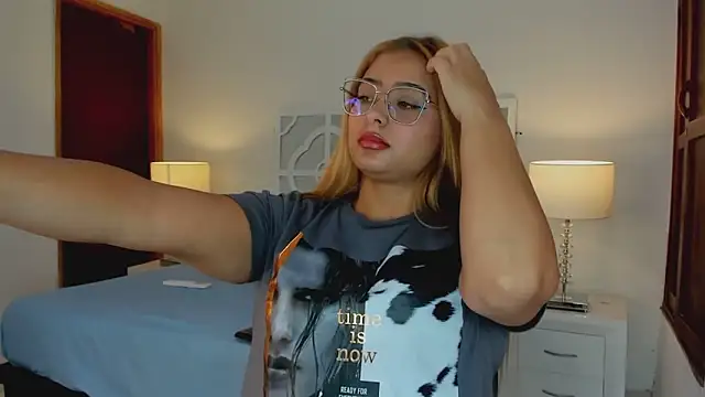 MikaelaStone online show from 11-10-25, 12:37