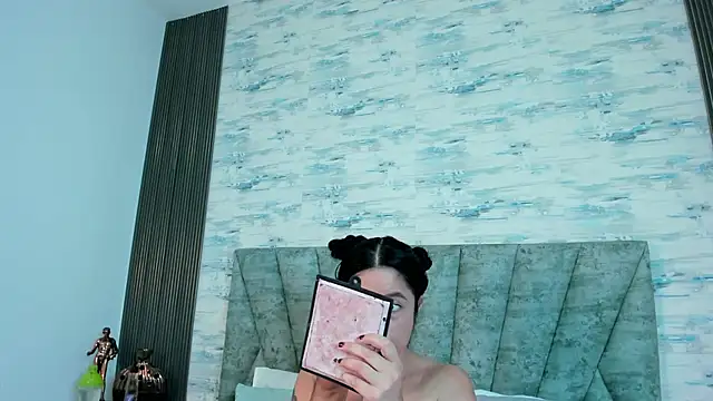 ShanelEvans online show from 09-25-25, 06:55