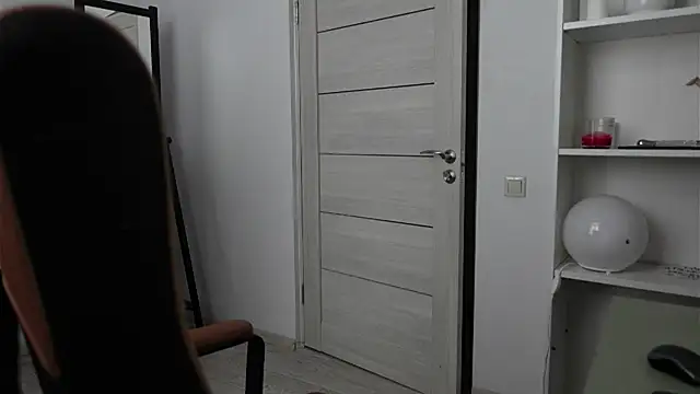 Richard Dullas online show from 10-26-25, 07:25