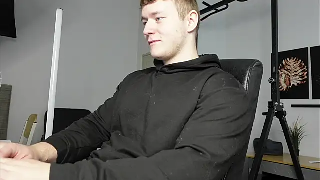 Richard Dullas online show from 11-11-25, 11:21