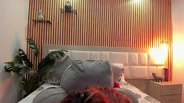 Snapshot of KattyBonnie chatting on 12-03-25, 07:34 KattyBonnie online show from 12-03-25, 07:34