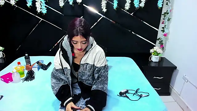  Maleja 19  online show from 11-06-25, 02:56