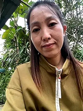 Huong-Ly online show from 09-18-25, 11:01