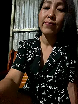 Huong-Ly online show from 10-19-25, 01:45