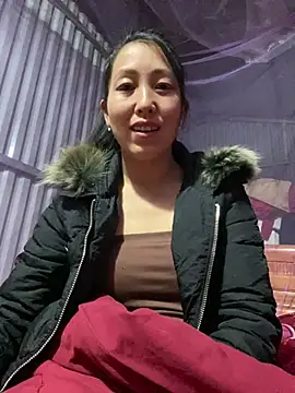 Huong-Ly online show from 01-11-26, 03:06