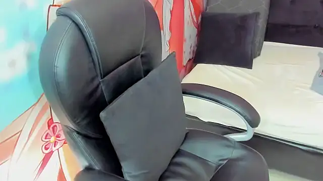 StarletTays online show from 10-17-25, 02:59