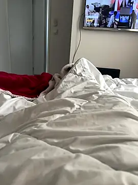 LesAmantsAE2 online show from 10-16-25, 06:47