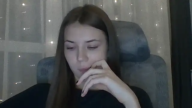 Snapshot of JennaCash chatting on 12-19-25, 09:44 JennaCash online show from 12-19-25, 09:44