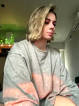 Rainbow W online show from 10-03-25, 11:51