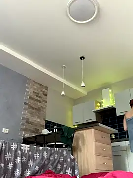 Rainbow W online show from 10-06-25, 10:56