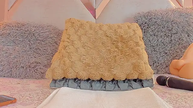 anni honeyriveras online show from 09-13-25, 12:10