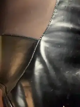 Snapshot of hannachris- chatting on 02-03-26, 02:53 hannachris- online show from 02-03-26, 02:53