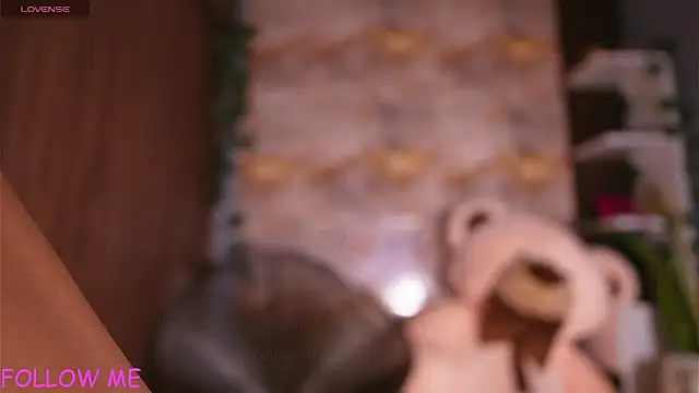 Snapshot of hannachris- chatting on 02-09-26, 11:31 hannachris- online show from 02-09-26, 11:31