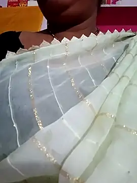 Snapshot of Aruhi_hot chatting on 09-28-25, 07:58 Aruhi hot online show from 09-28-25, 07:58