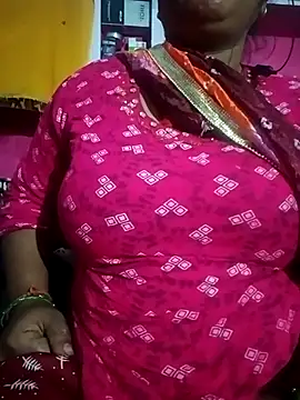 Snapshot of Aruhi_hot chatting on 10-25-25, 04:35 Aruhi hot online show from 10-25-25, 04:35