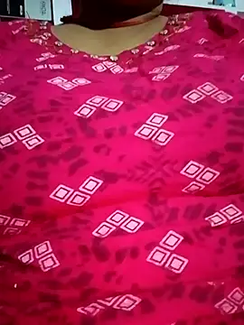 Snapshot of Aruhi_hot chatting on 10-29-25, 07:37 Aruhi hot online show from 10-29-25, 07:37